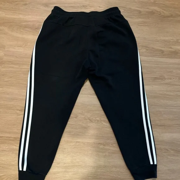 Adidas Women's Essentials 3-Stripes Fleece Jogger Sweatpants/BLACK/Size M - Picture 6 of 9